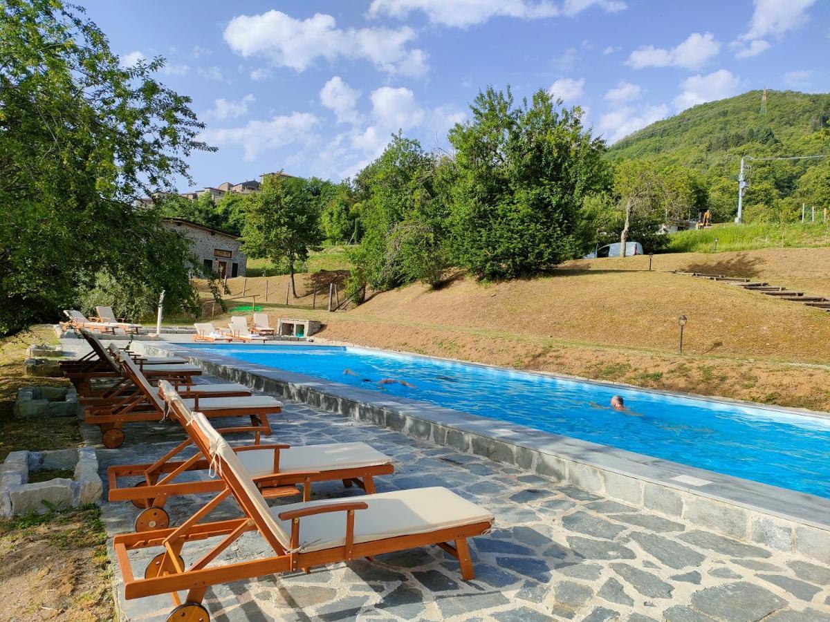 Agriturismo Borgo Biaia Camporgiano Экстерьер фото