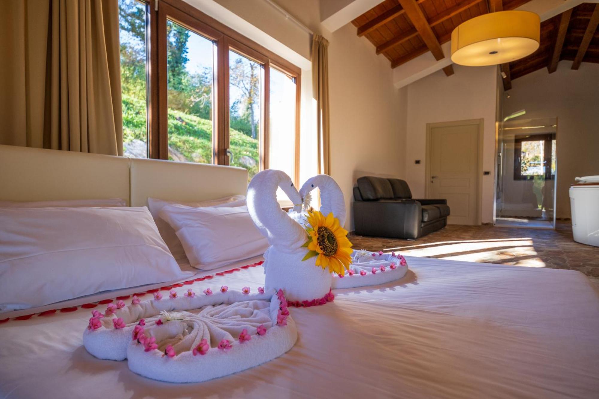 Agriturismo Borgo Biaia Camporgiano Экстерьер фото