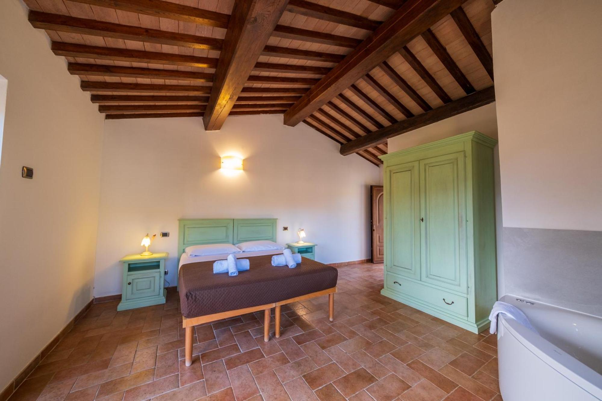 Agriturismo Borgo Biaia Camporgiano Экстерьер фото